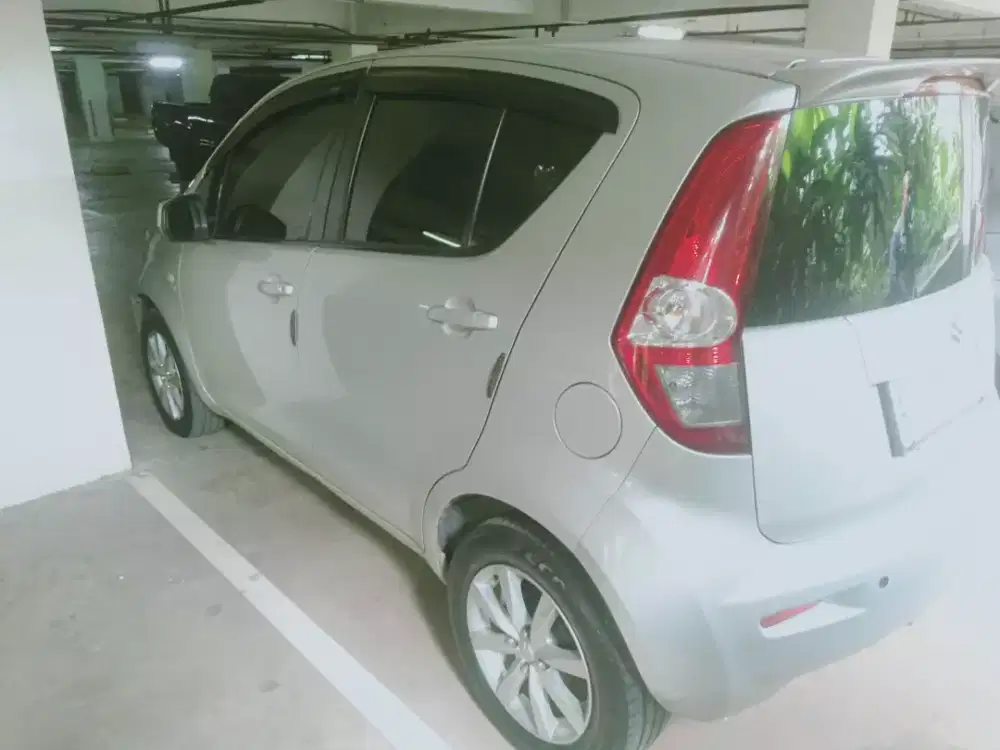 Dijual Suzuki splash 2014 matic