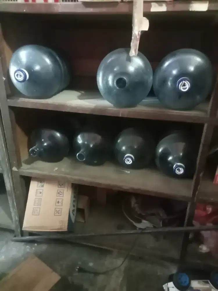 Jual tabung gas , galonaqua dan rak lemari