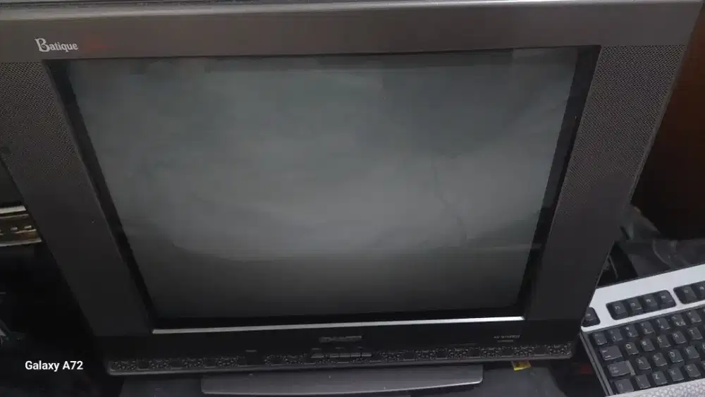 Tv sharp batique slim tabung 21 inch normal