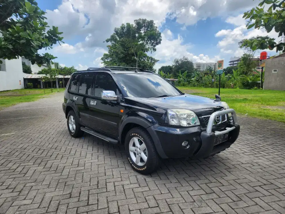 NISSAN XTRAIL 2.5 STT AT