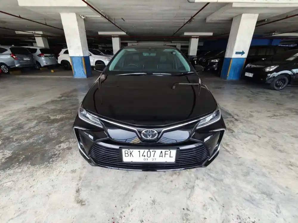 Toyota Corolla Altis 1.8 V Bensin-AT 2022