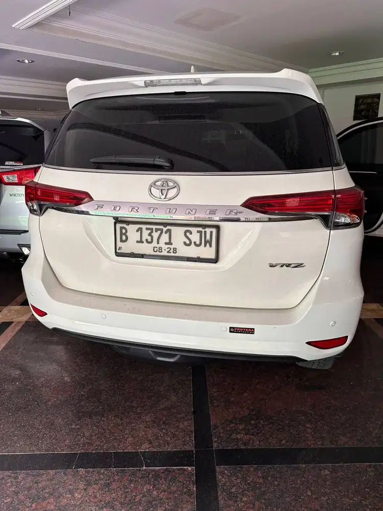 TOYOTA FORTUNER 2.4 VRZ 4x2 AT 2018