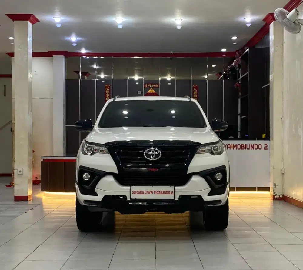 TOYOTA FORTUNER 2.4 VRZ S TRD SPORTIVO TURBO DIESEL 4X2 AUTOMATIC