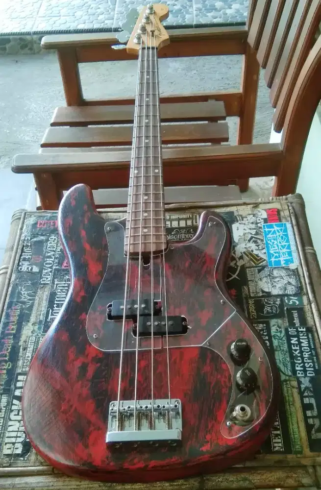 Bass Precision Fender