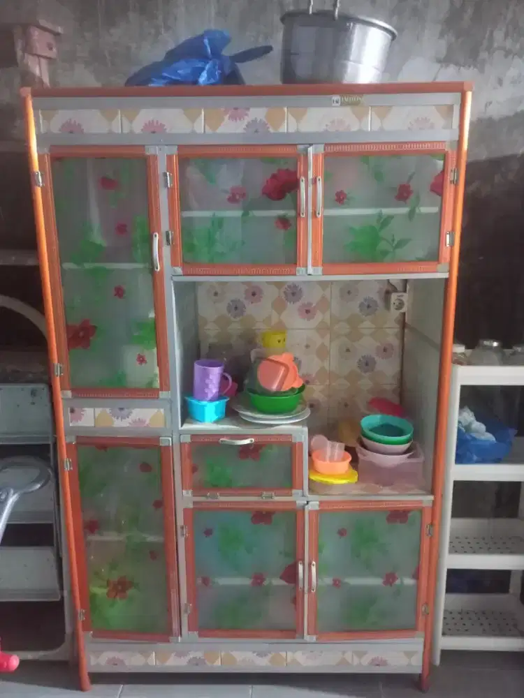 Rak piring atas dan bawah tempat magic com