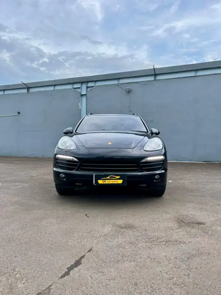Porsche Cayenne 3.6 V6 958 
Nik 2012