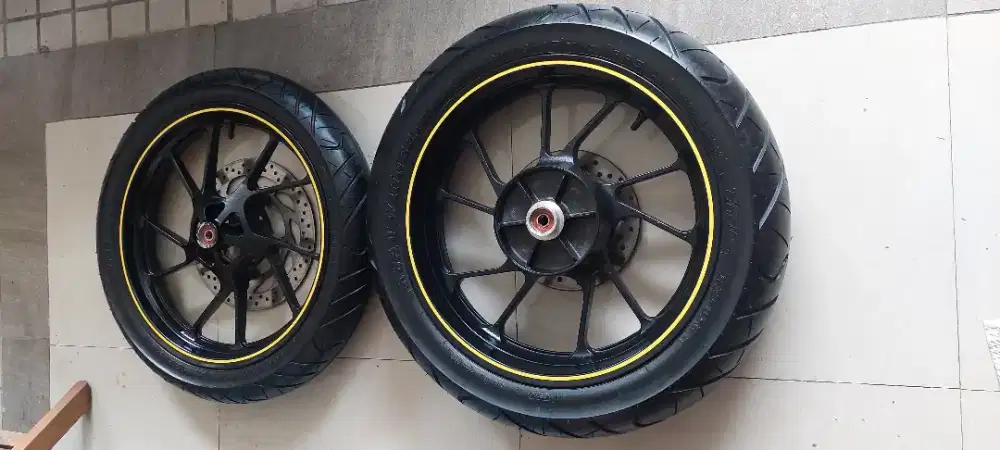 Dijual velg Motor Yamaha R15 V3 2018