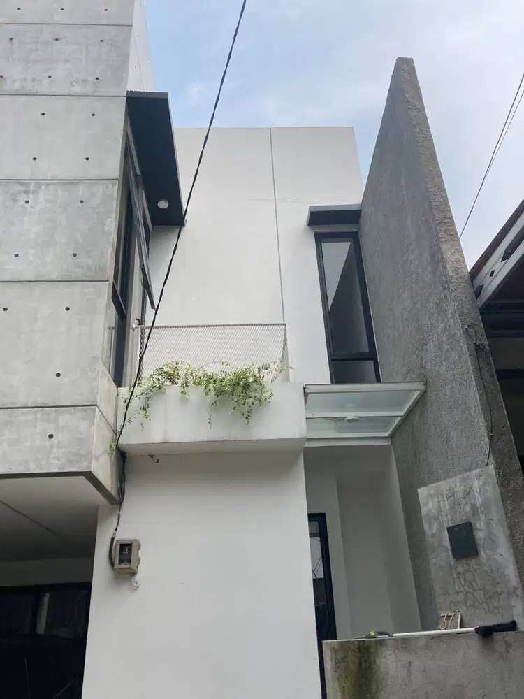 Rumah Bagus Siap Huni di Graha Raya Tangsel GB-15693