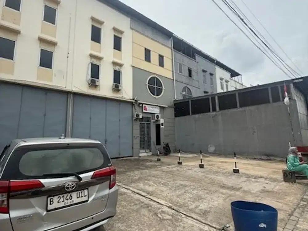 Disewakan Gudang PIK 300m uk10x30 at jakarta utara