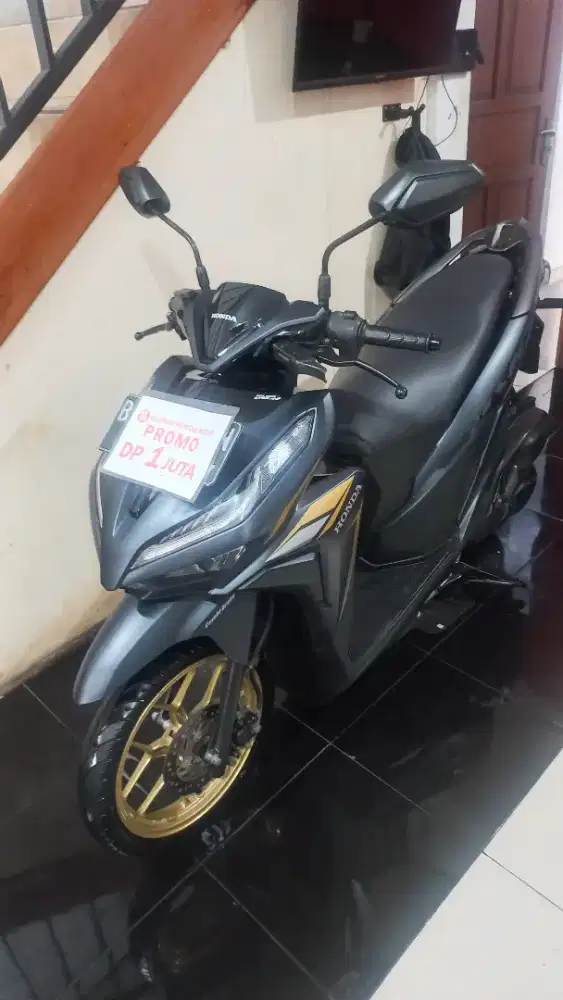 VARIO 125 CBS ISS KREDIT DP 1JUTA