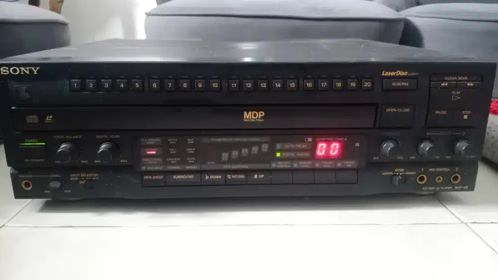 Sony MDP K8 (Laser disc, CD Video,  CD Audio) player