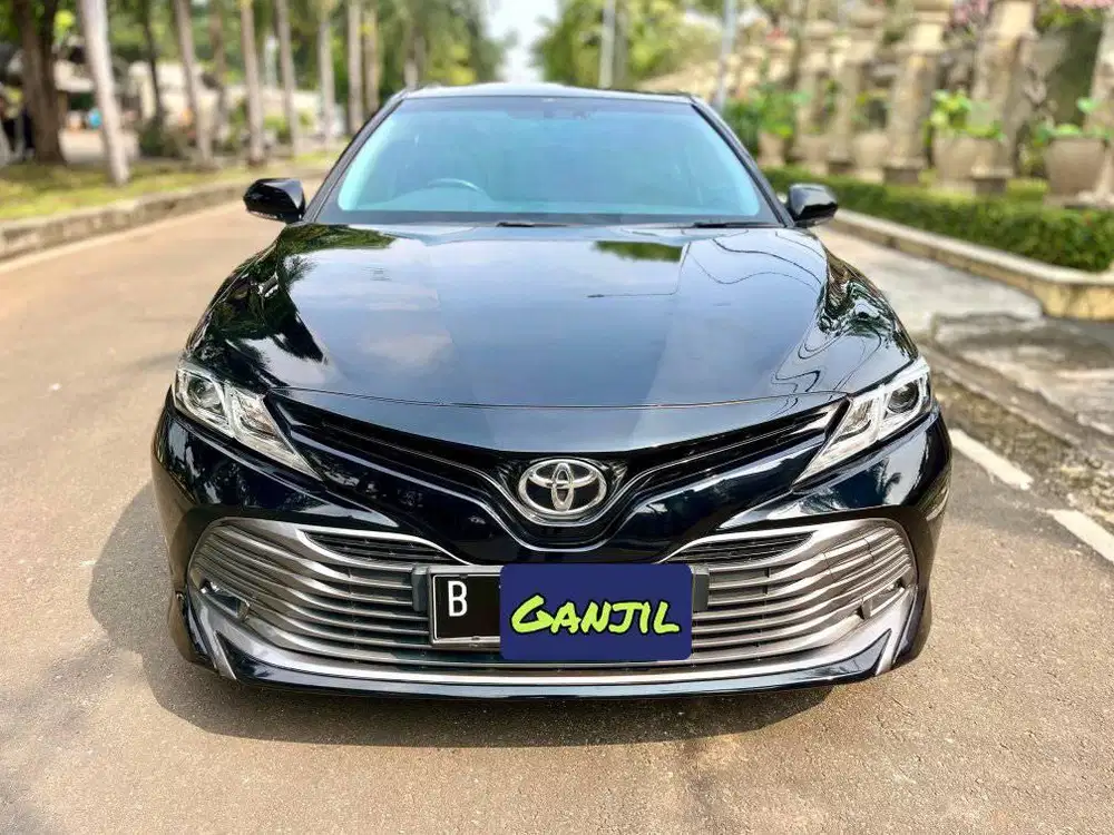 Camry 2.5 V AT 2021 Hitam Terawat Harga Murah Promo Tahun Baruan