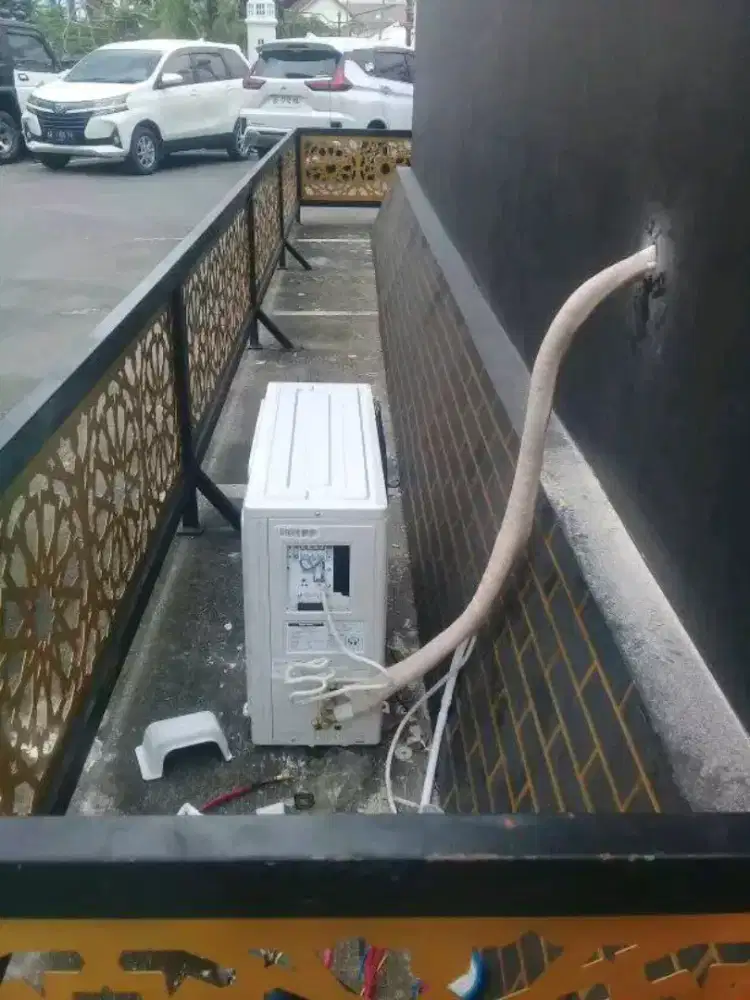 Jasa service AC panggilan terdekat dan lain-lain bongkar pasang AC