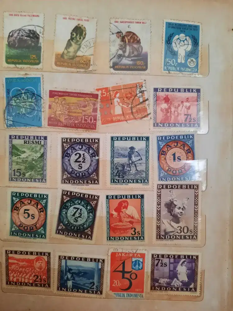 Borongan Koleksi Filateli Perangko Lama Campuran