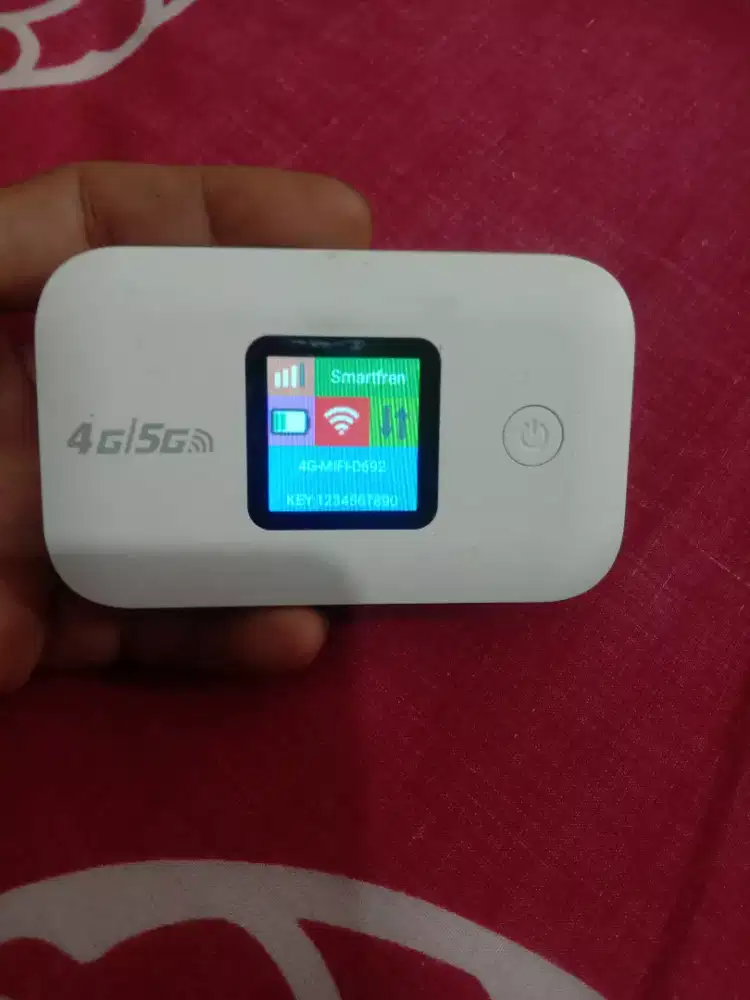 Mifi 4G LTE, unlock semua kartu, batre awet 3000mAh. no minus