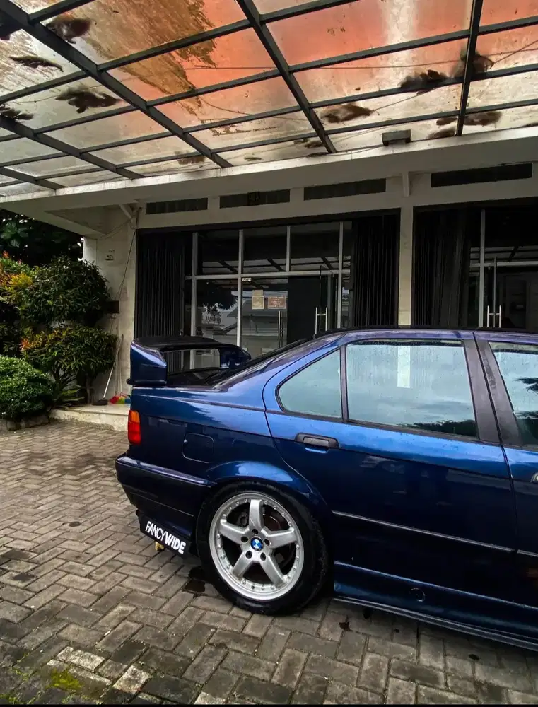BMW e36 320i 1995 Bensin