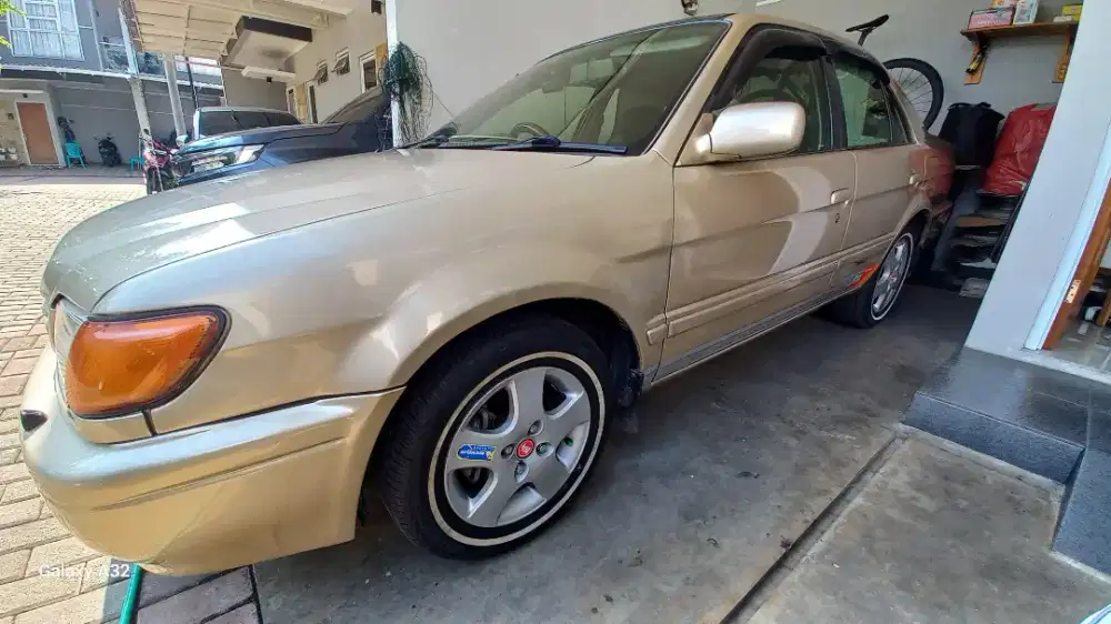 Toyota Soluna 2000 Bensin B Depok Pajak Hidup an sendiri