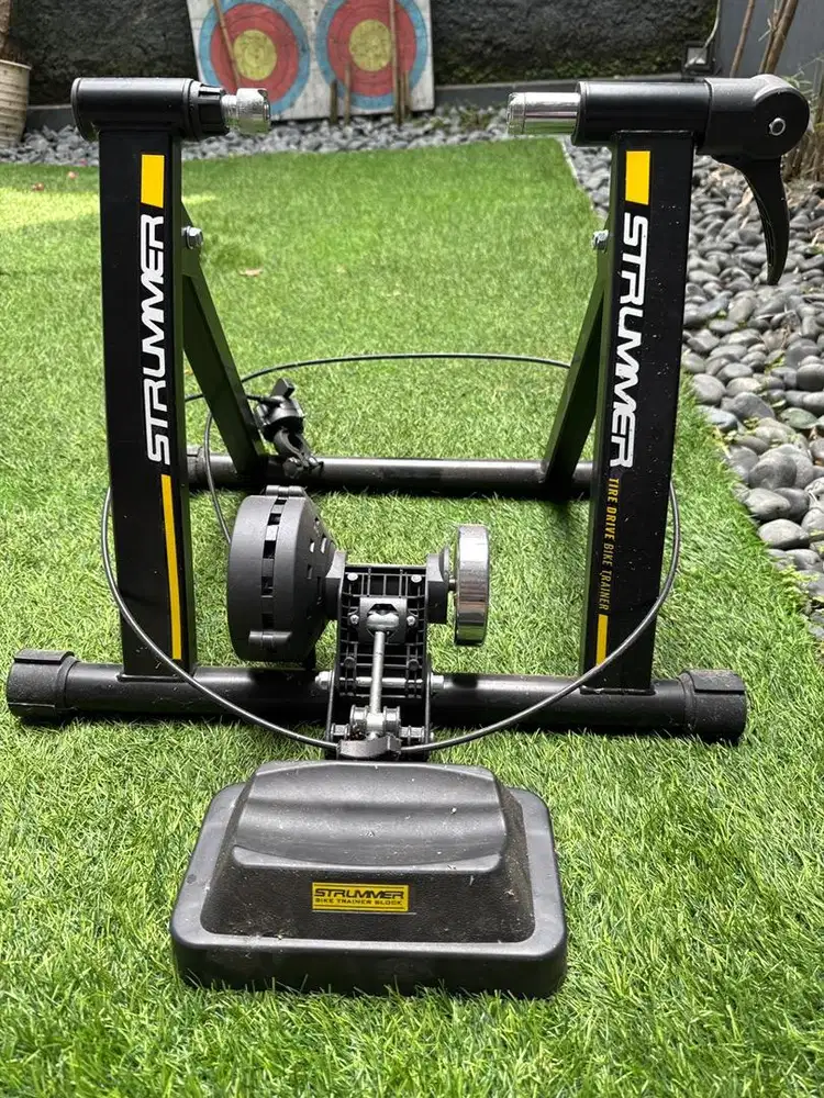 Bike/Sepeda Trainer Strummer Strumer