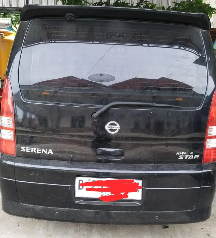 Nissan Serena 2010 Bensin
