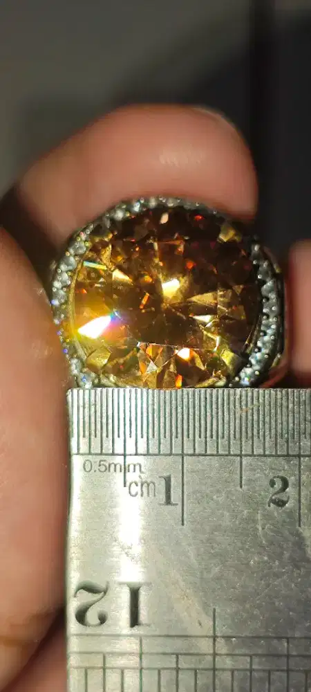 Batu cincin sphene