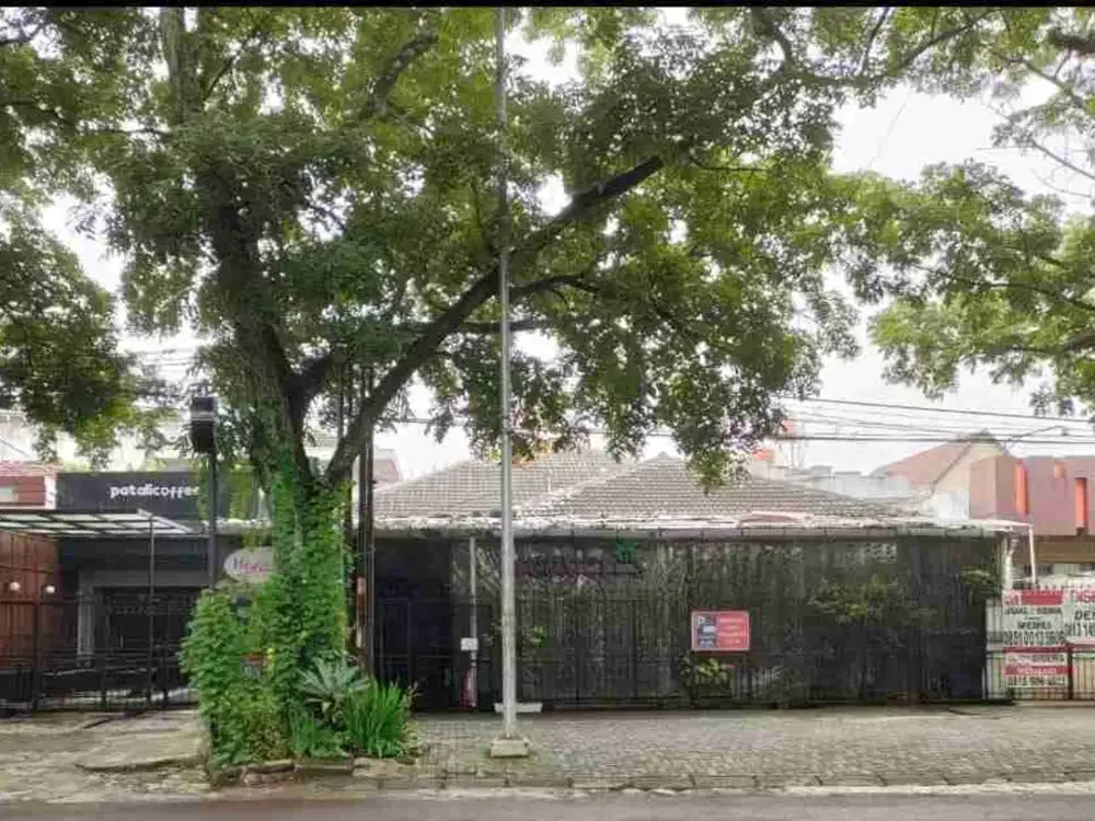 dijual Rumah + Tempat Usaha Mainroad Lodaya kota Bandung SHM 11 M