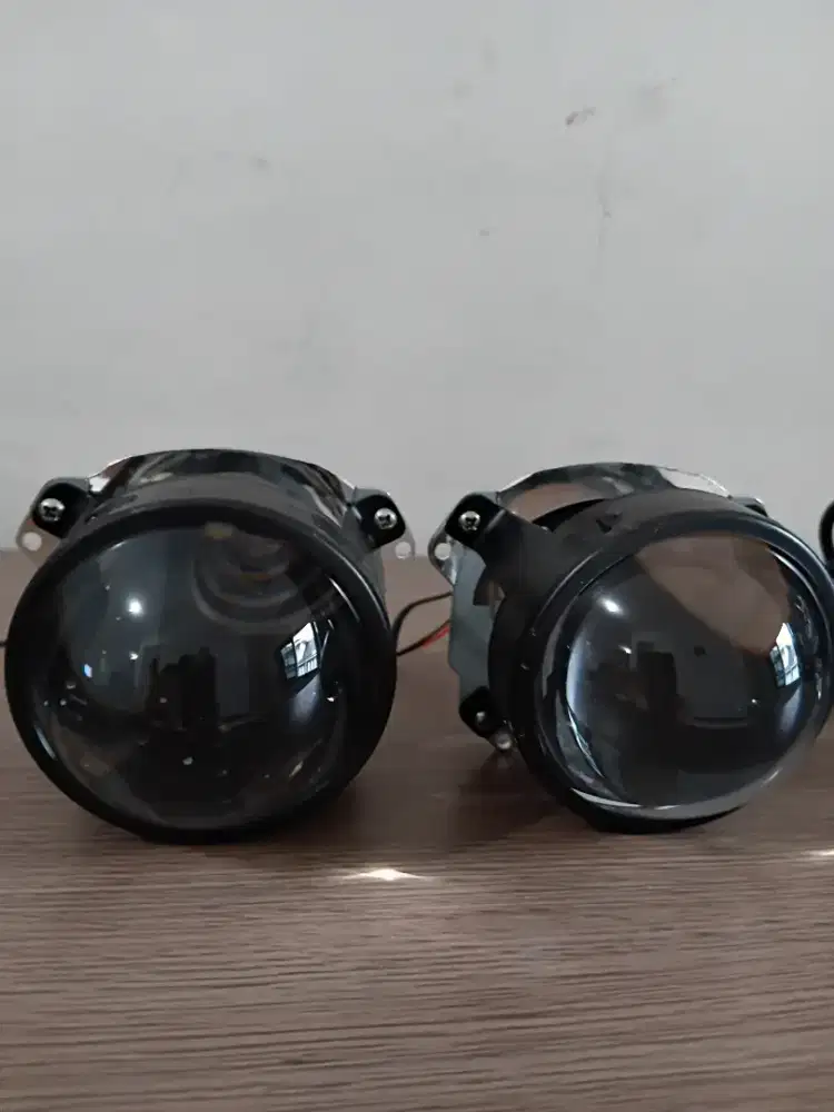 Proyektor Vahid 1 Set