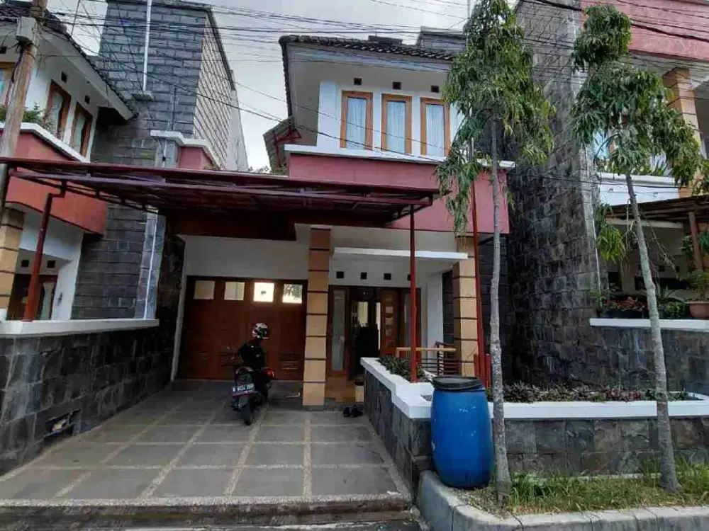 TERMURAH/JARANG ADA

DIJUAL RUMAH (Bandung Utara)
Sayap IR H Djuanda
Dago