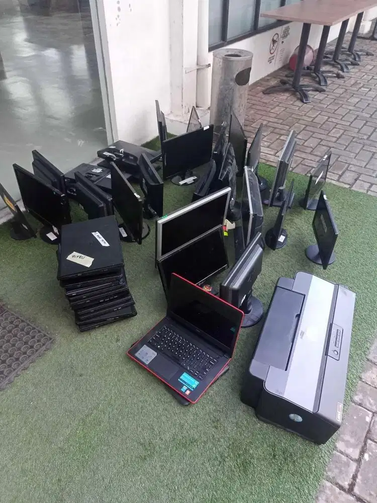 DIBELI KOMPUTER LAPTOP RUSAK BEKAS KANTOR