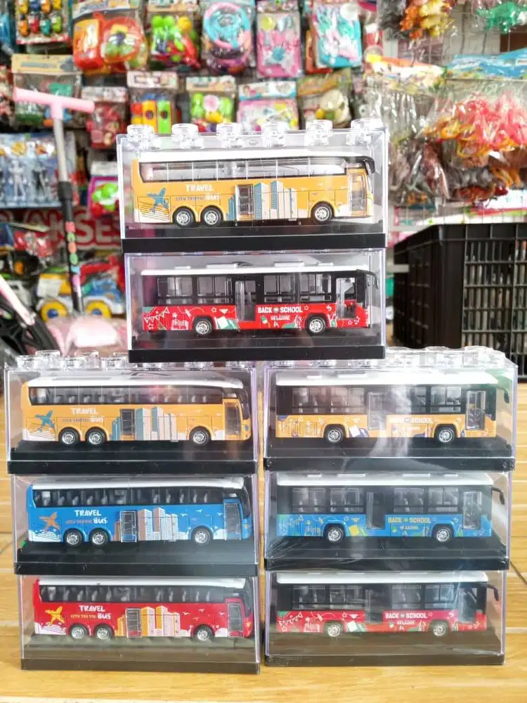 mainan anak diecast bis akrilik