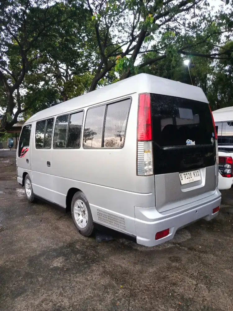 2016 Elf Minibus NHR 55 AC Ducting