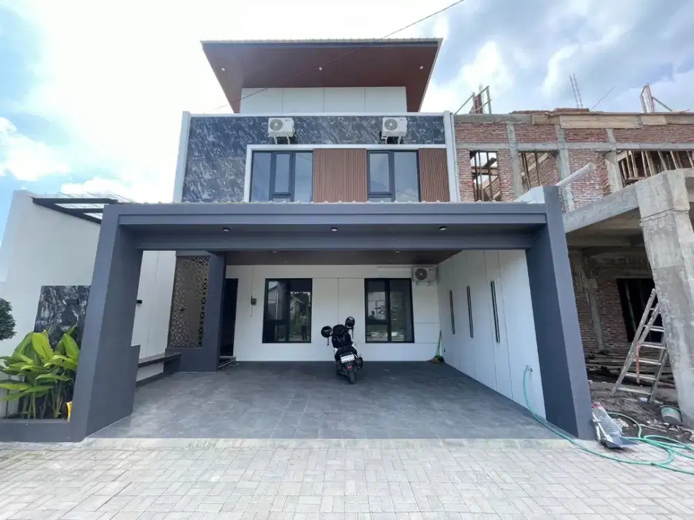 Dijual rumah baru dan cantik 2 lantai full furnished di dalam perumahan bumi sentosa maguwo, Depan Jalan Lebar 5M