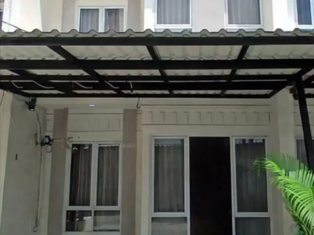 DISEWAKAN RUMAH 2LT SIAP HUNI KOSONGAN 5 MENIT KE ST SUDIMARA