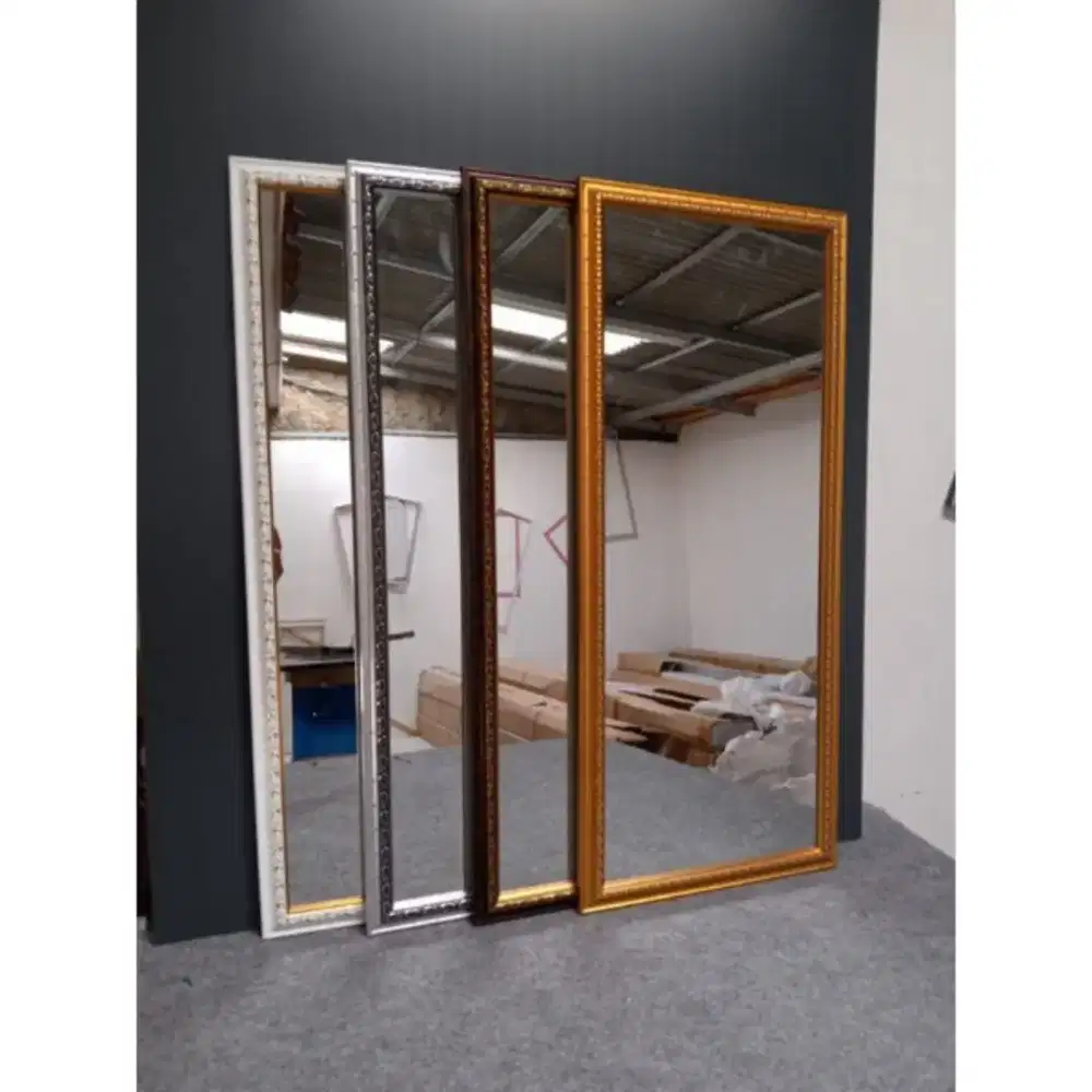 Cermin kaca rias gantung minimalis