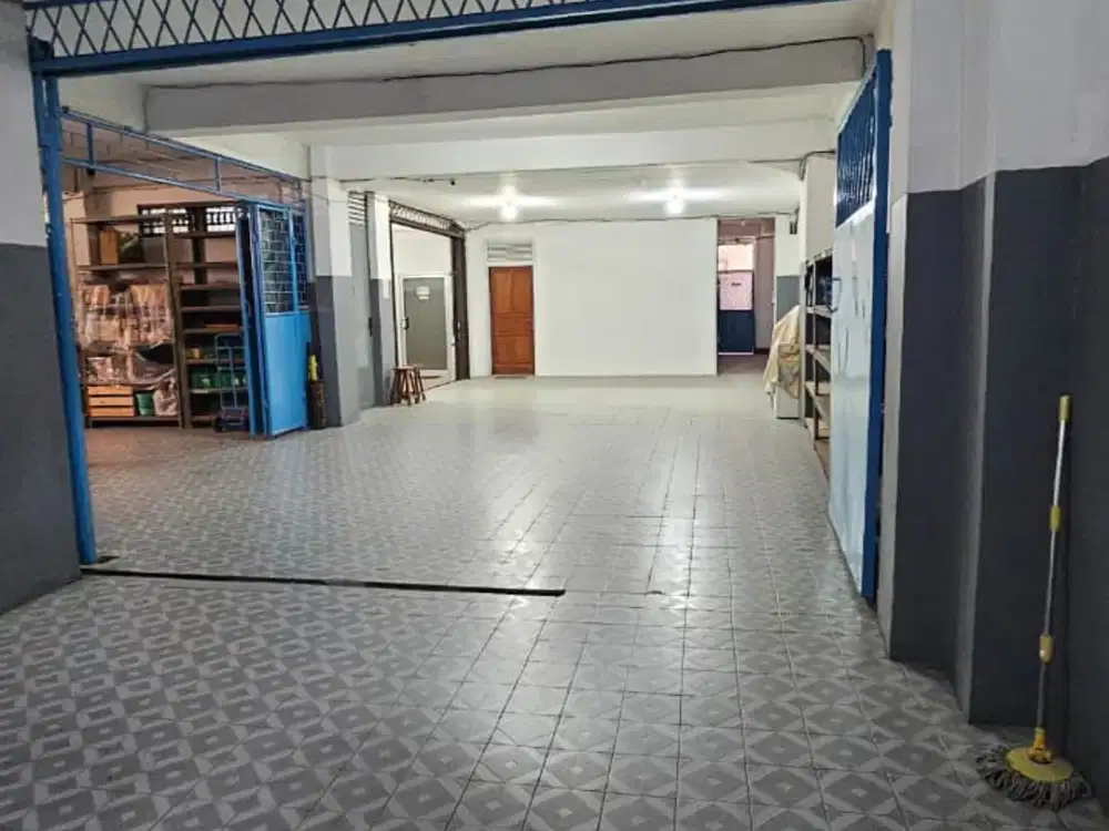 Rumah 2 Lantai di Matraman