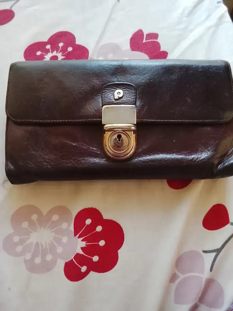 Dompet kulit papilon