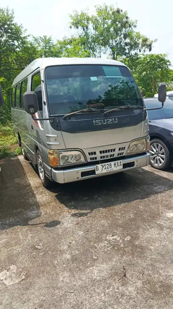 2016 Elf Minibus NHR 55 AC Ducting