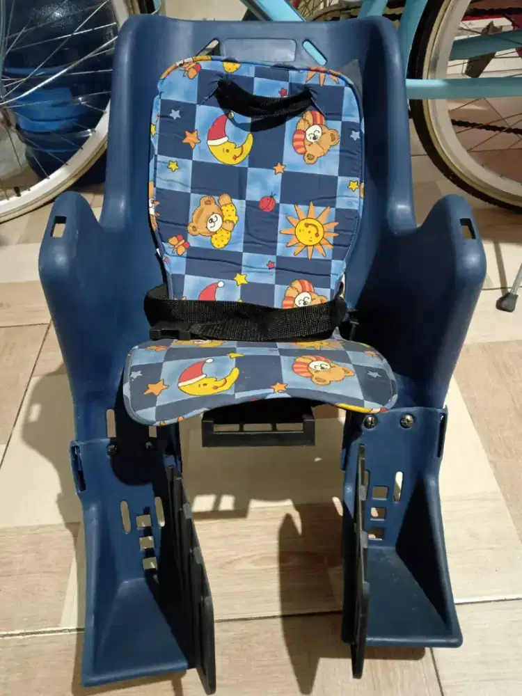 Boncengan anak sepeda warna biru