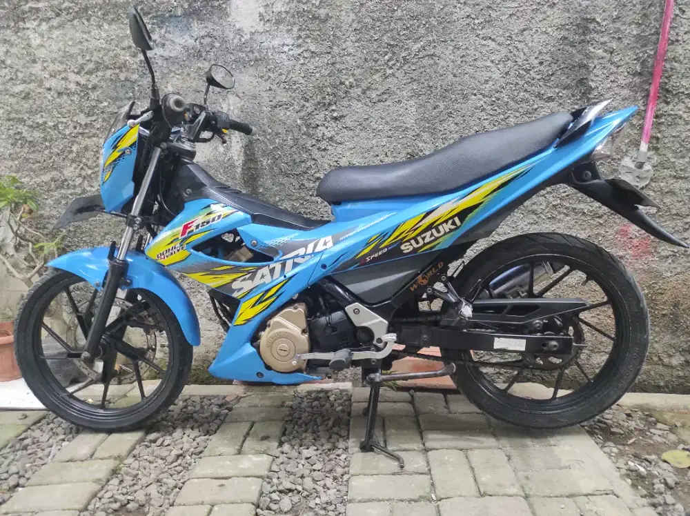 Suzuki satria fu FL 2014