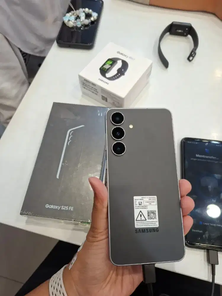 NEW SAMSUNG GALAXY S25 FE