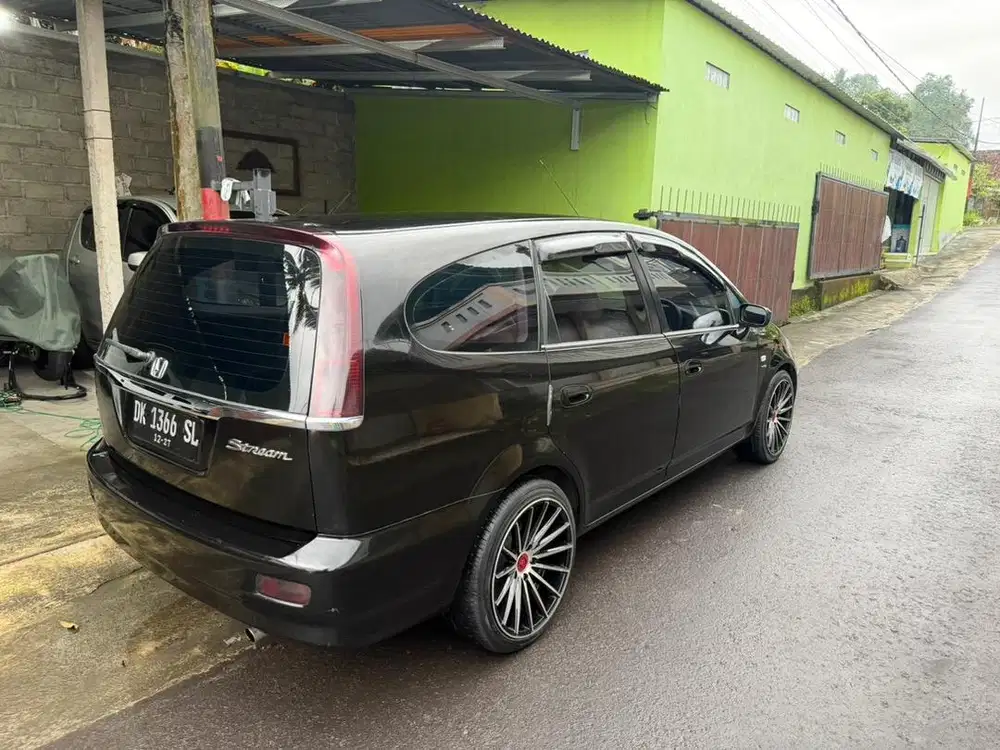 Jual Honda Stream MT 2002