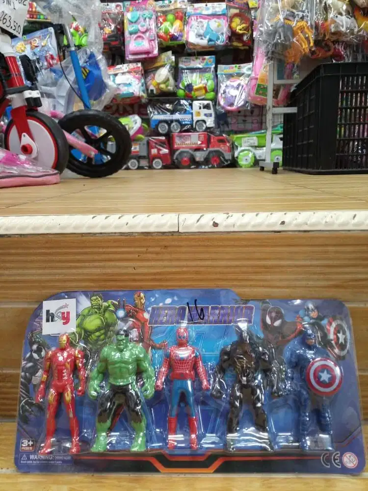 mainan anak avengers isi 5