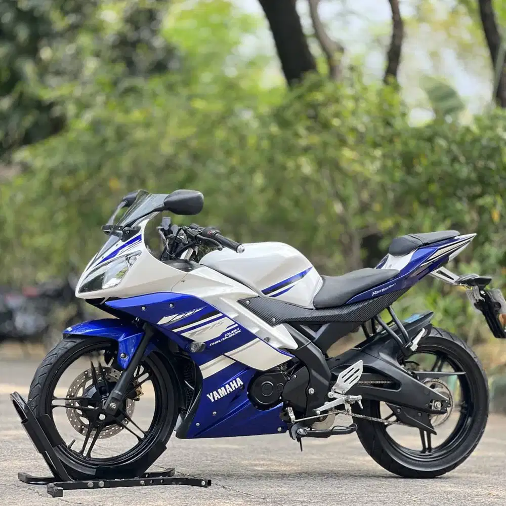 YAMAHA YZF R15 V2 BIRU PUTIH 2015 KM 8K PAJAK PANJANG SUPER GRESS