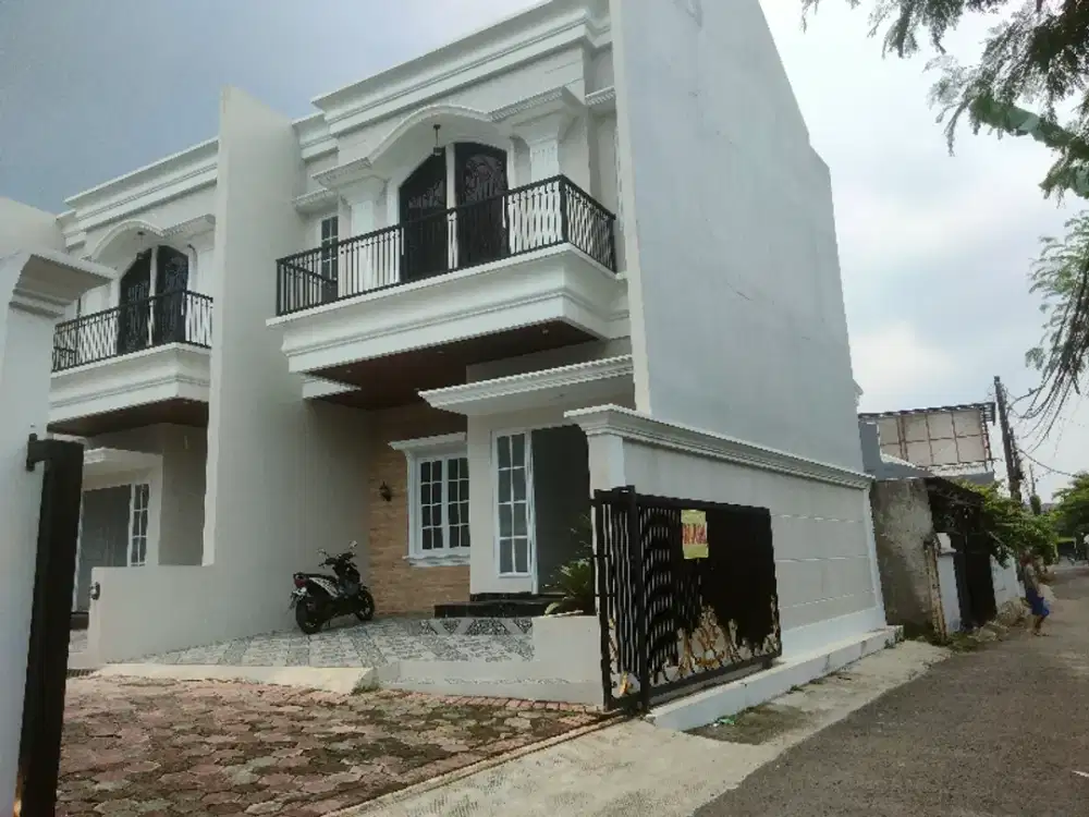 Jual Rumah American Klasik di jl timbul Jagakarsa jaksel