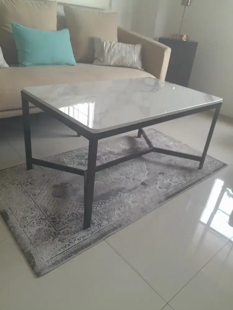Dijual coffee table/ meja
