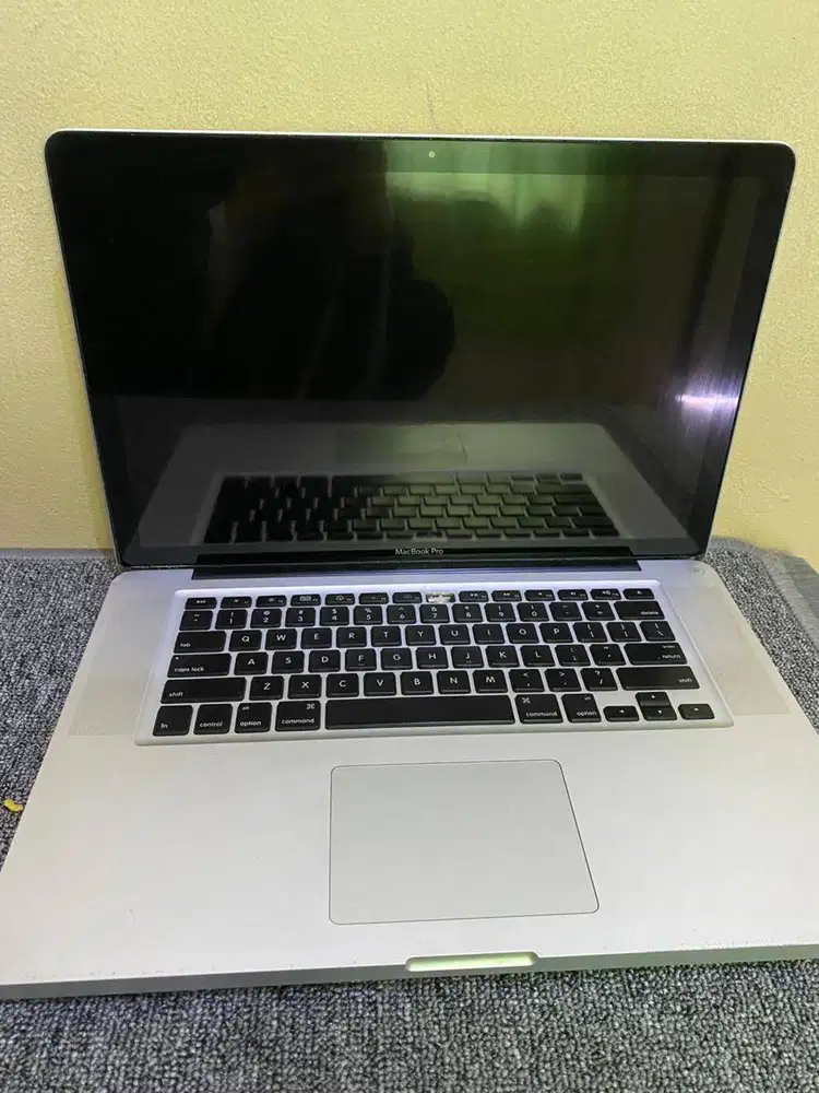 MacBook Pro 15-inch Late 2011 Mati Total (8/256)