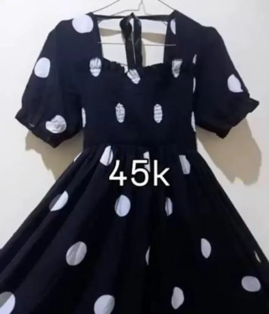dress polkadot cantik cuma 45.000