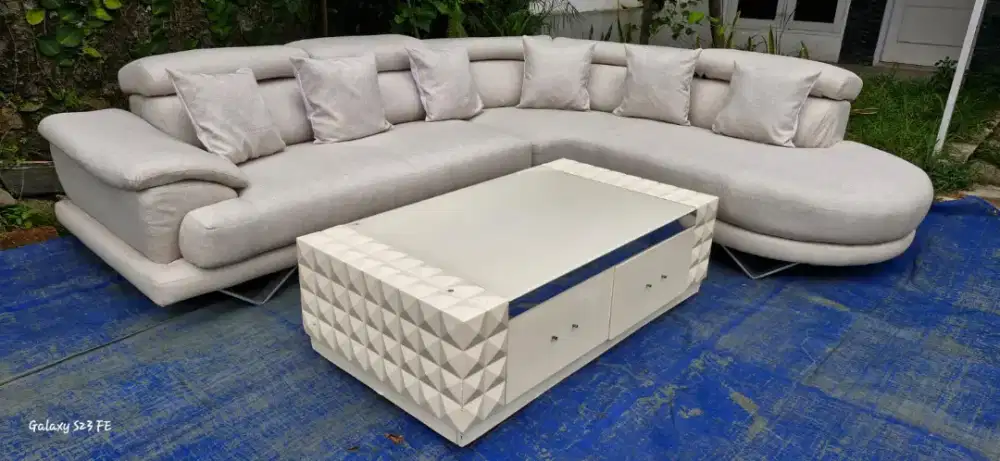 Sofa Ferara Set Meja Besar