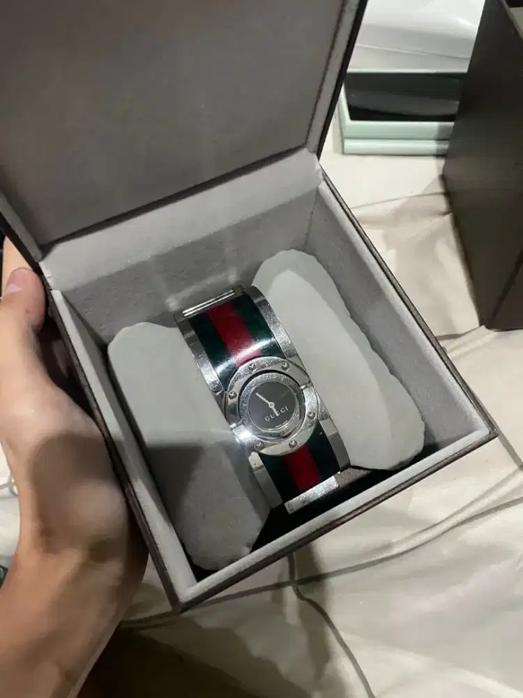 Gucci ya112417 twirl