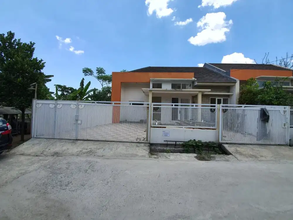 LELANG Rumah di Rumah Driyorejo kota baru Gresik jln.Batu Shafir putih Blok JH no.24