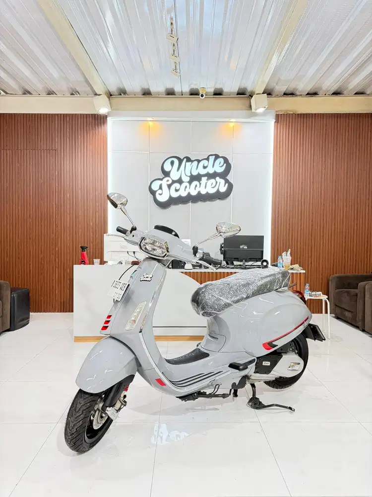 Vespa Sprint S 150 iGET Facelift Tahun 2020 Black Opaco